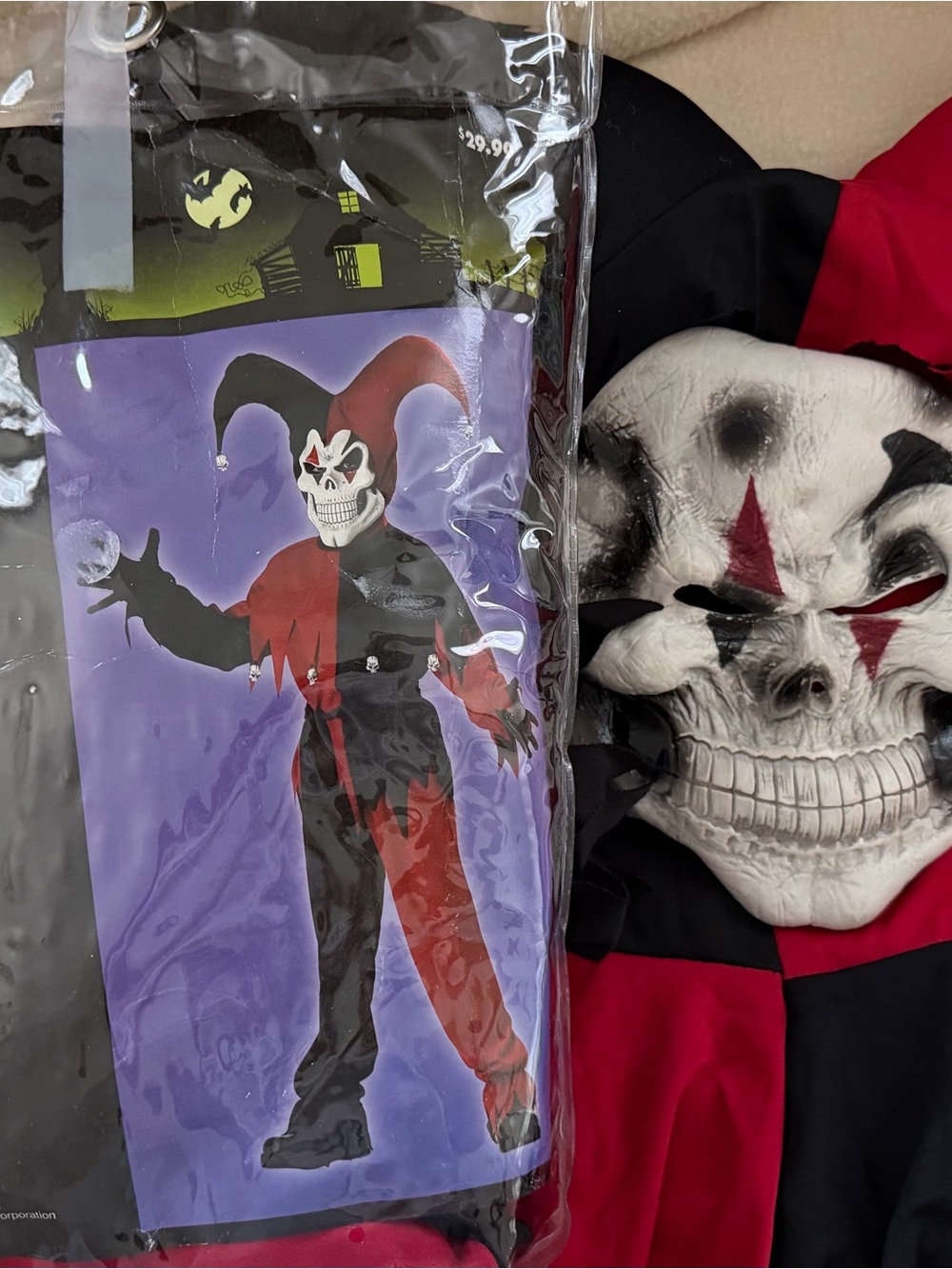 Evil Jester Halloween Costume Child Size Medium (Ages 8-14) Complete with Mask